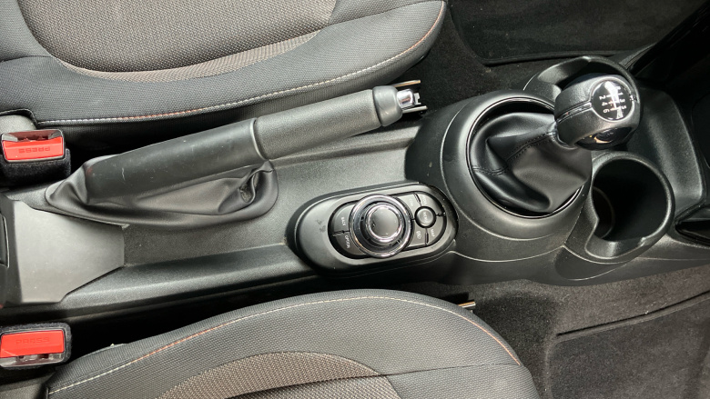 MINI Hatchback 1.5 Cooper Classic 3dr Petrol Hatchback